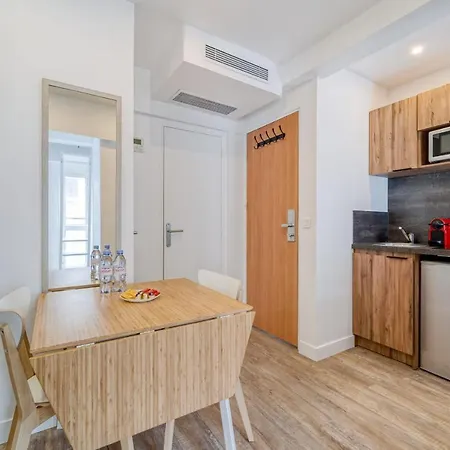 Beautiful Apartement With 2 Bedrooms In Centre Apartment